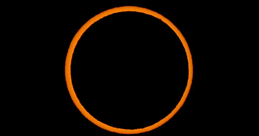 El cielo ofrecerá un espectáculo excepcional el 17 de febrero de 2026, cuando un eclipse solar anular forme el famoso “Anillo de Fuego”, un fenómeno que siempre despierta expectativa entre astrónomos y aficionados.