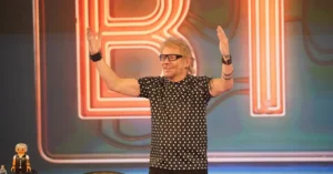 Beto Casella en el estudio de televisión de América