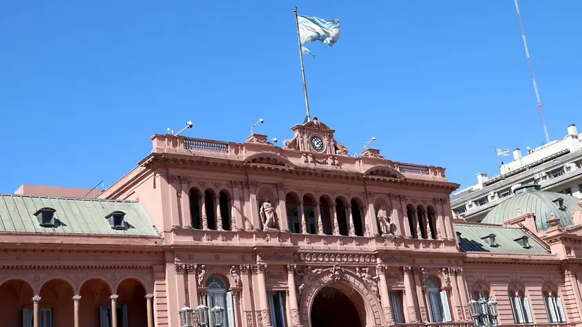 El Gobierno cubre vacantes en RENAPER, Banco Nación y CNRT