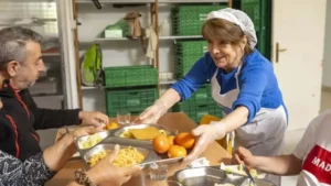 El Gobierno habilita a usar fondos de comedores para gastos básicos