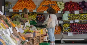En Rosario, una familia necesita $1,55M para no ser pobre