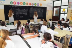 Encuesta docente: 8 de cada 10 reportan problemas de salud
