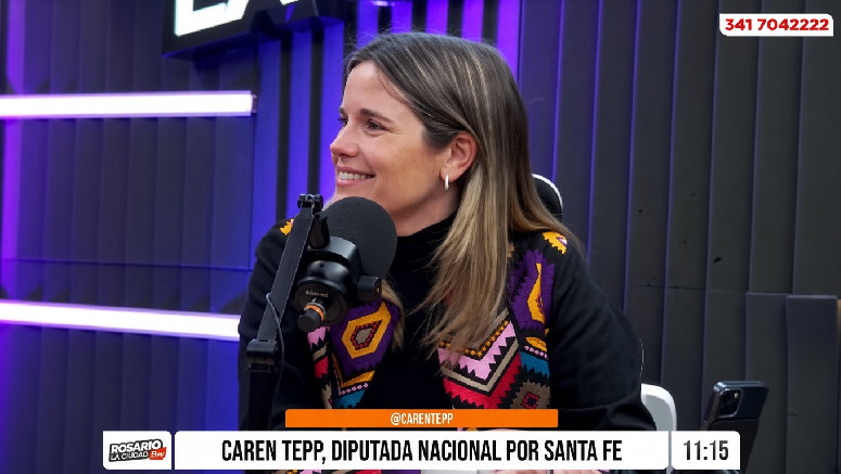 Caren Tepp presenta el "Manual de Autodefensa Financiera en" Rosario