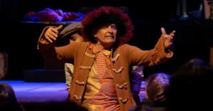 Héctor Ansaldi presenta su obra "El Canto del Cisne" en Rosario La Ciudad