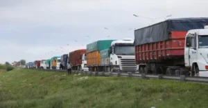 Suben los costos de camiones a los puertos del Gran Rosario