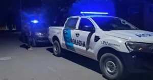Patrullero en una escena policial