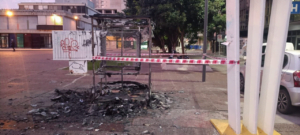 Incendio puesto MOVI en plaza Montenegro