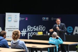 Rosario, cede de un curso de administración deportiva