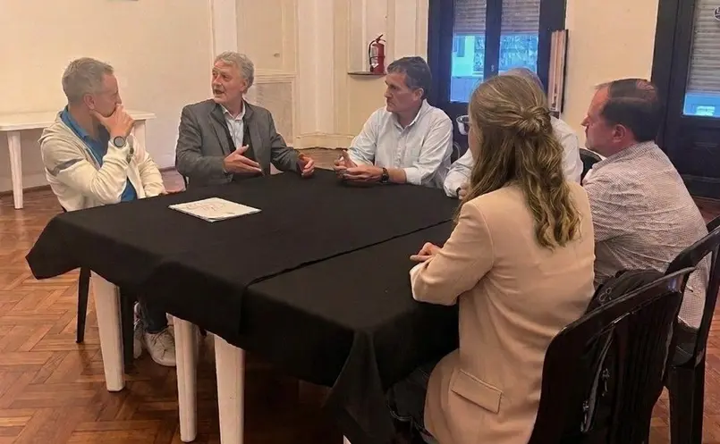 Industriales y CGT se unen para frenar la crisis en Santa Fe