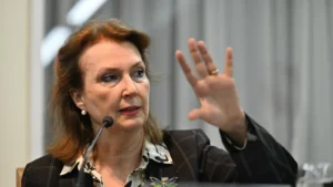 Piden juicio político a Diana Mondino por el acuerdo con Gran Bretaña sobre Malvinas