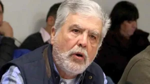 Condenan a Julio De Vido a tres años de prisión condicional