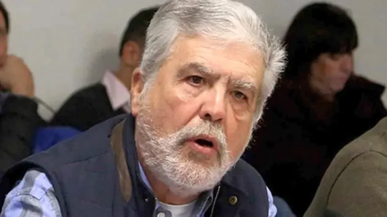 Condenan a Julio De Vido a tres años de prisión condicional