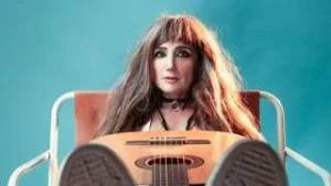 la-comedia-el-ser-querido-de-jorgelina-aruzzi-se-presenta-en-Rosario
