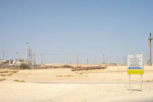 Buques petroleros y tensión por recursos hídricos en Medio Oriente