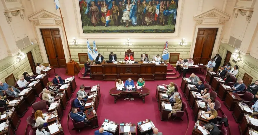 La Legislatura de Santa Fe se prepara para dar un paso clave en la reforma de la ley de Municipios, con un tratamiento que podría dejar el tema saldado en pocos días y reordenar el vínculo institucional entre las comunas y el gobierno provincial.