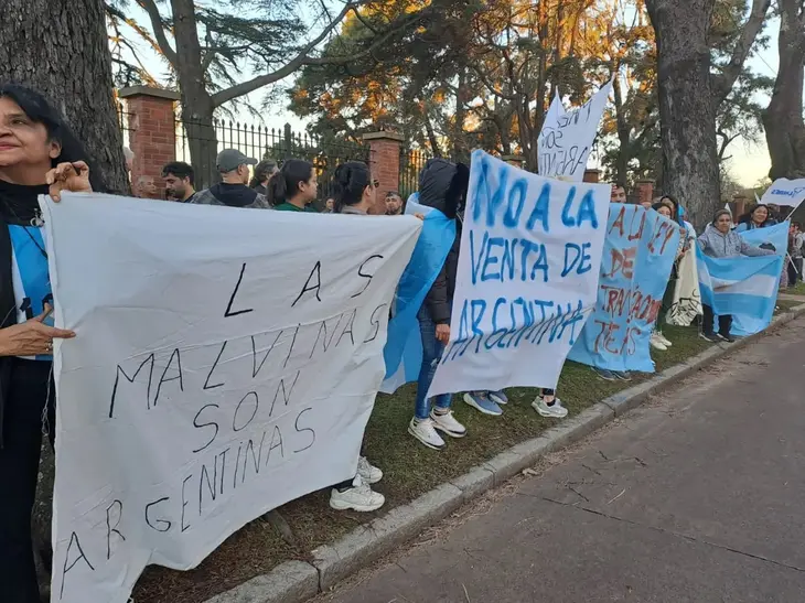 La oposición se moviliza contra la ley de tierras