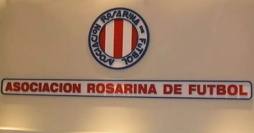 La Asociación Rosarina de Fútbol repudió agresiones y anunció sanciones