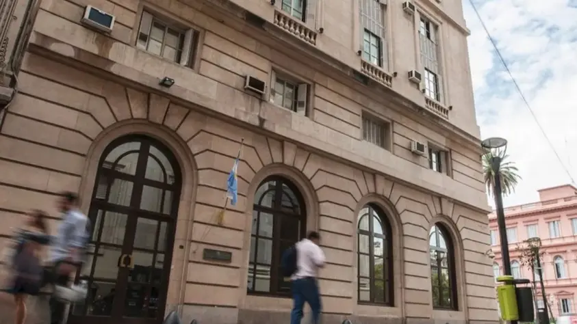 La SIDE abre 17 nuevos archivos clasificados históricos