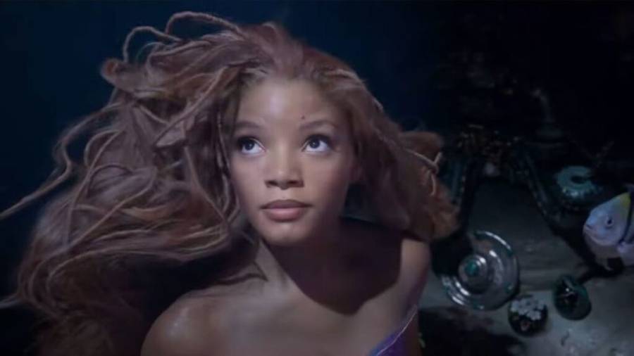 La crítica internacional se divide entre los que se  rinden ante el film protagonizado por Halle Bailey y los que sólo resaltan la actuación de la jóven actriz en el rol de "Ariel".