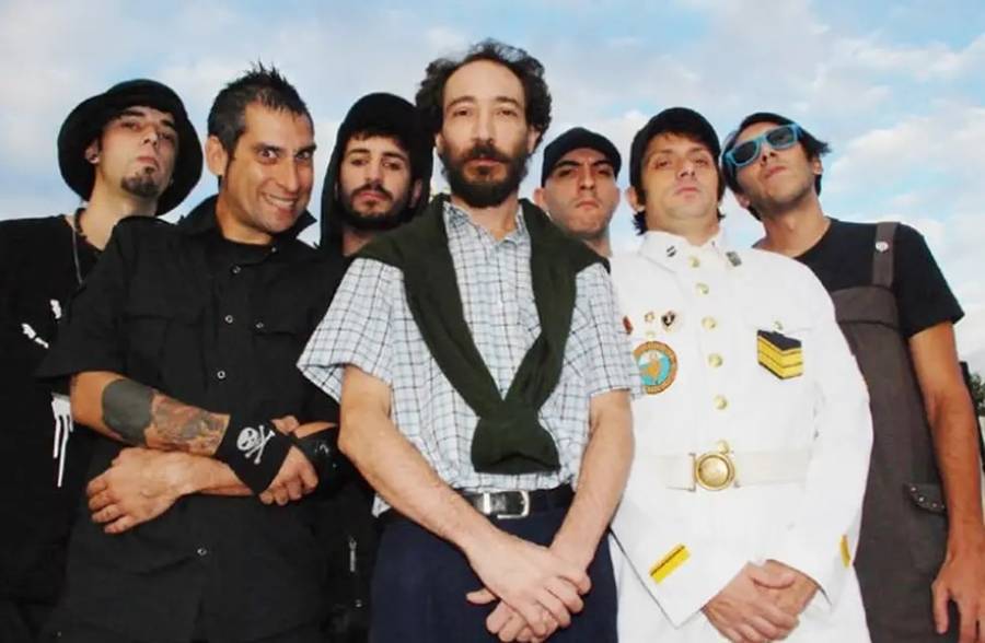 La banda de rock alternativo confirmó su show en Rosario como parte de su gira "Fakir 2023". Durante el concierto harán un repaso de toda su trayectoria.