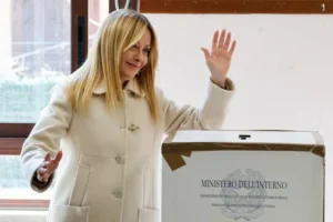 Giorgia Meloni enfrenta un revés electoral por una reforma judicial en Italia