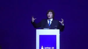 Javier Milei en un acto público