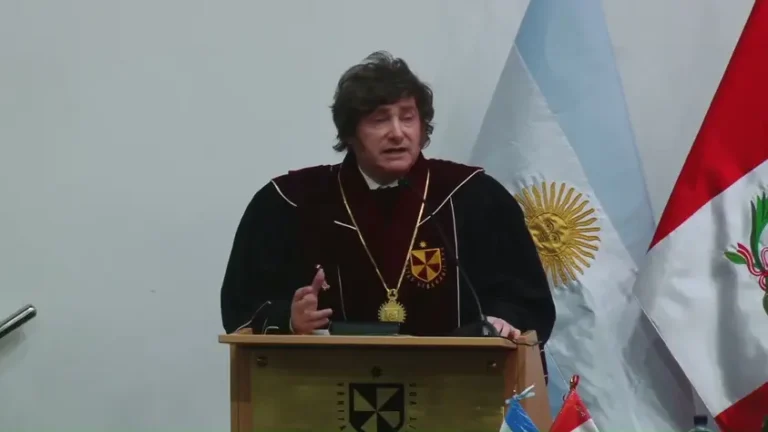 Milei denunció siete intentos de juicio político en un año