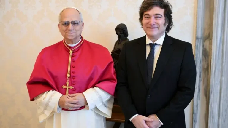 El papa León XIV visitará Argentina en noviembre