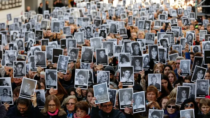 Milei participa del acto a 32 años del atentado a la AMIA