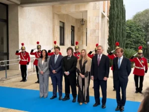 Javier Milei durante un acto junto a referentes de la derecha de Brasil