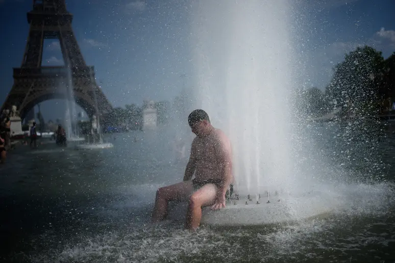 Morgues saturadas en París por la ola de calor