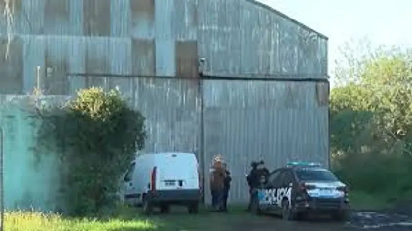 Murió un obrero al caer de un techo en un galpón de Rosario