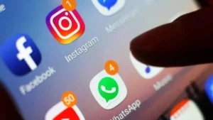 Por no pagar la cuota alimentaria le bloquearon las redes