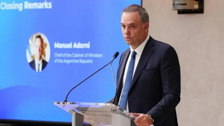 Nueva denuncia penal contra Manuel Adorni por presunto enriquecimiento ilícito