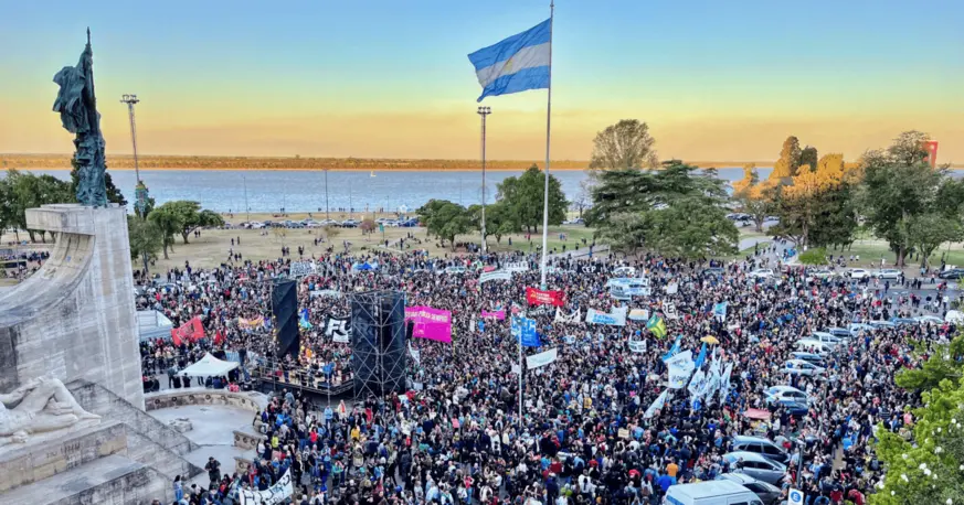Nueva marcha federal universitaria en Rosario el 12 de mayo