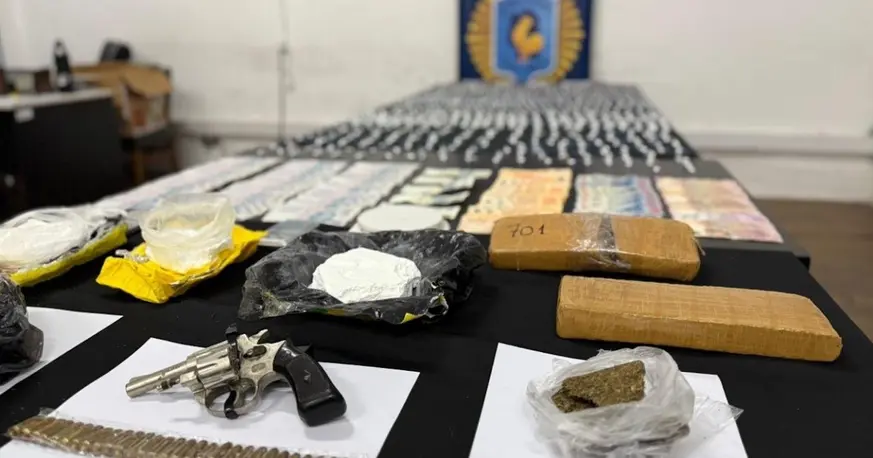 Nueve detenidos en operativos antidroga vinculados a Los Monos