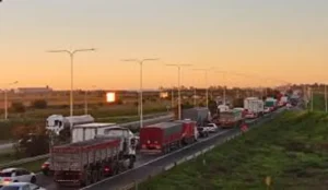 Nuevo control de peso para camiones en la autopista a Santa Fe