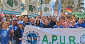 Paro de no docentes: la UNR suspende actividades el lunes