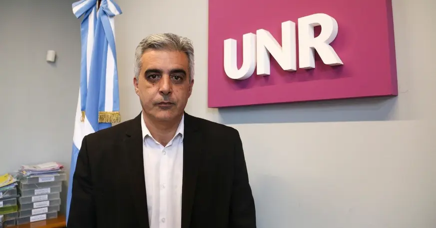 Paro en la UNR: Bartolacci apoyó el reclamo y pidió mantener las clases