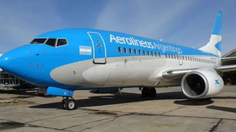 Paro general: 255 vuelos cancelados en Aerolíneas