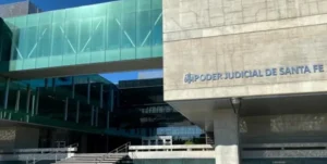 Fachada de una sede judicial en la región