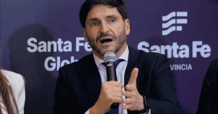 Pullaro alertó por el modelo económico y la caída de la clase media