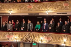 la gala del 25 de mayo con la presencia de pullaro