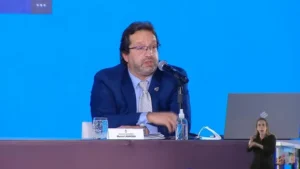 Marco Lavagna durante una conferencia de prensa en el INDEC