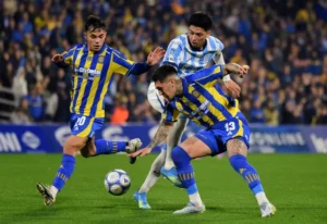 Central empató con Racing y hubo silbidos para Almirón