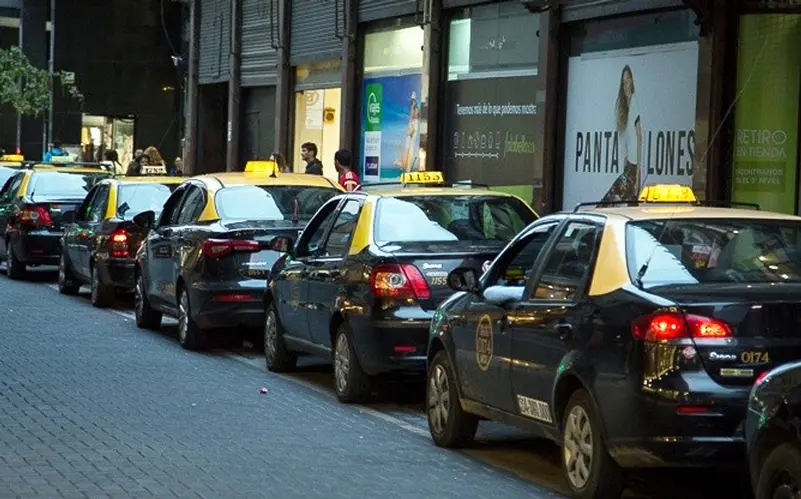 Rosario suma taxis eléctricos, un cambio clave en la flota