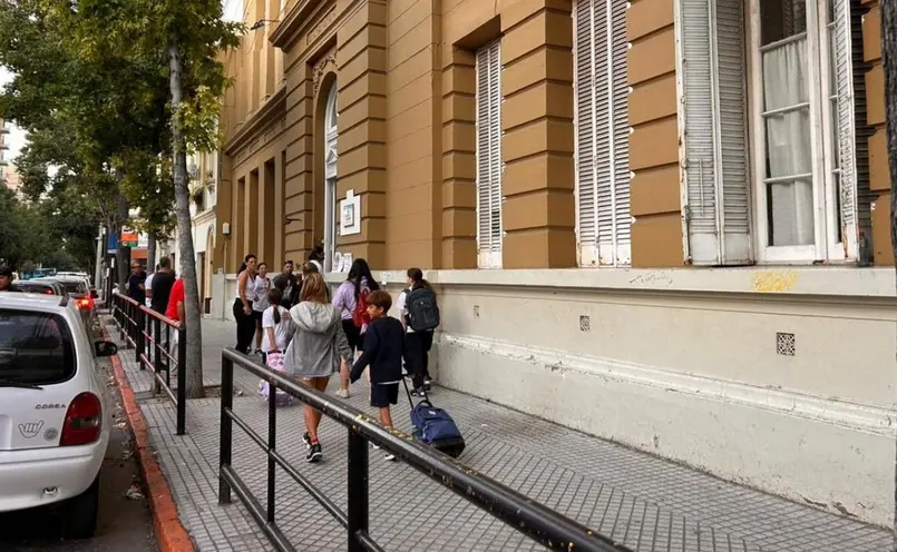 Provincia afirma que casi 9 de cada 10 docentes trabajó pese al paro