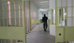 Córdoba, preso que se cambió el género violó a una interna