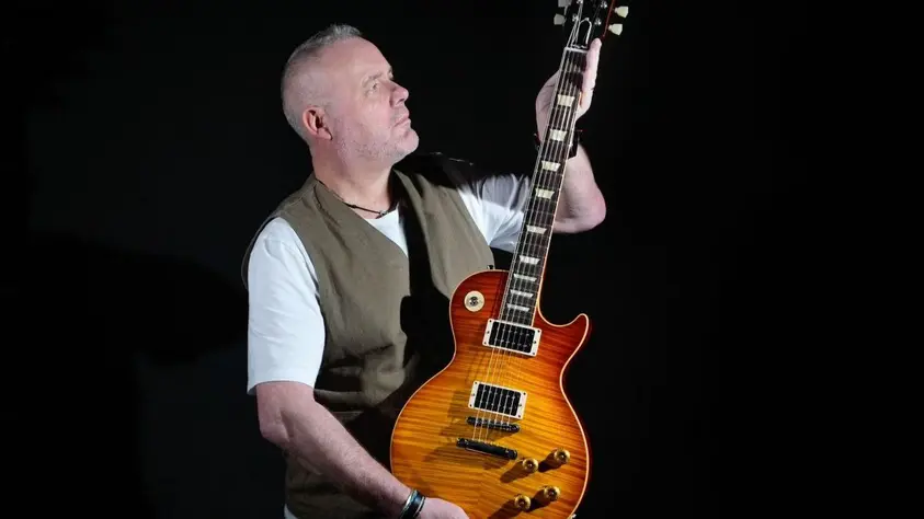 Subastan en Londres piezas únicas de Queen y The Beatles