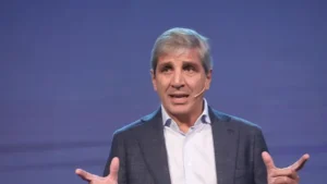 Luis Caputo anunció detalles del régimen de incentivos a grandes inversiones